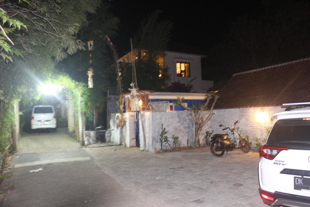 Hotel Kubu Container Uluwatu Exterior foto