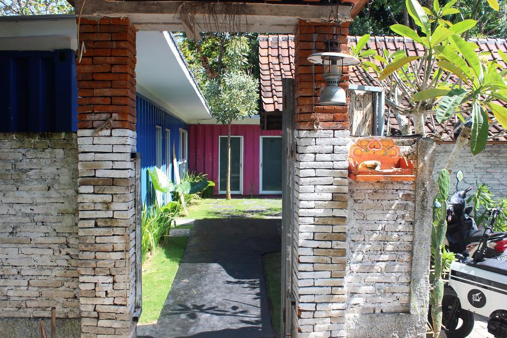 Hotel Kubu Container Uluwatu Exterior foto
